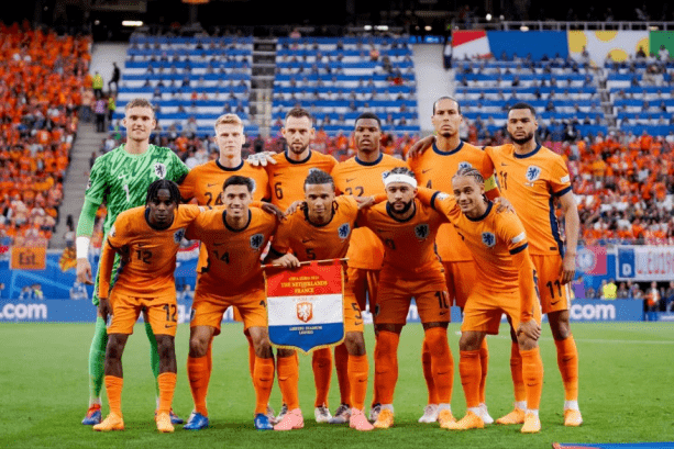 国际足联男,足国家队排,名榜单,香港赛马场,赛程安排,赛果查询,马匹资料,赛事动态