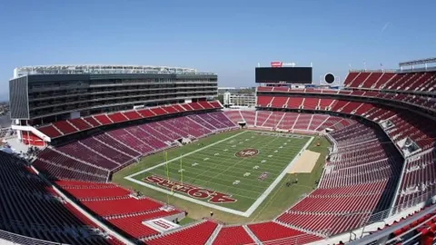 巴黎奥运邓丽娟攀岩夺中国首金